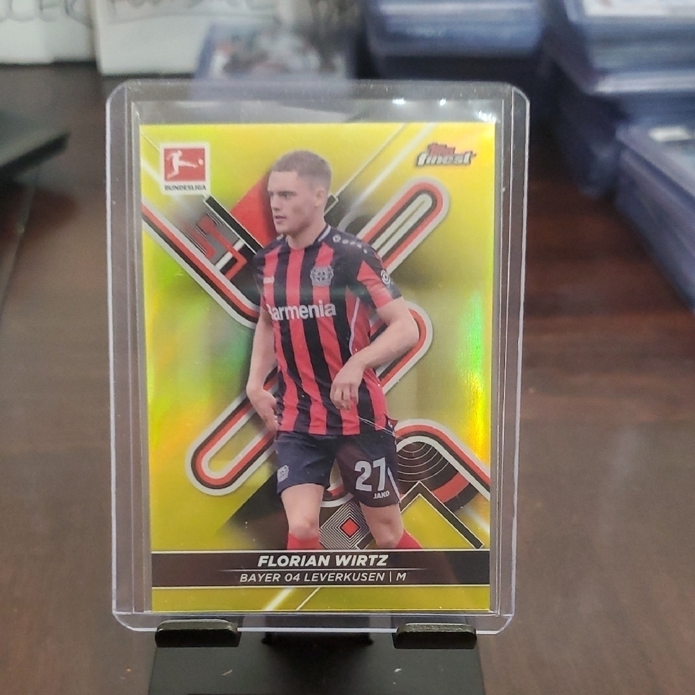 Florian Wirtz 2022 Topps Finest Refractor #11/350 Numbered Card